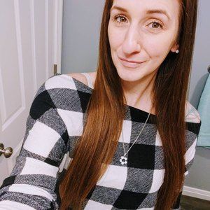 Meet your Posher, Christine